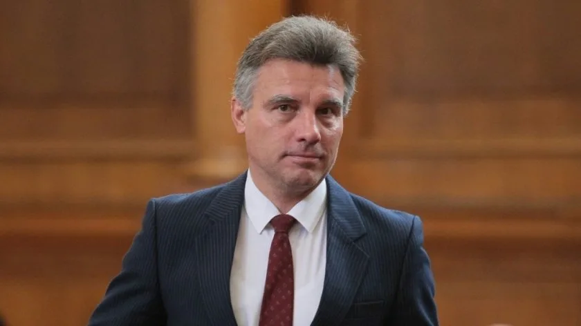 Проф. Иво Христов разкри тайната за успеха на Румен Радев