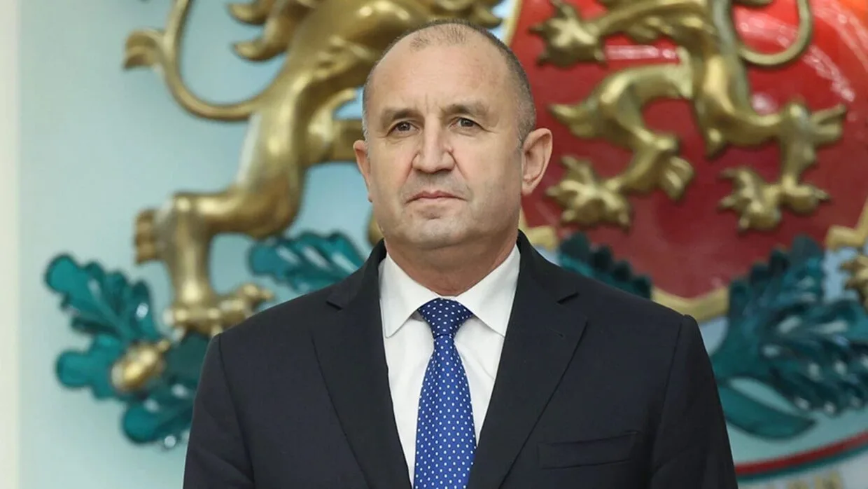 Румен Радев подписа указа за гласуване на проектокабинета „Габриел”