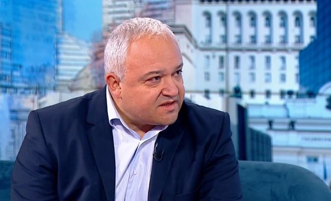 Демерджиев с предупреждение към Сарафов