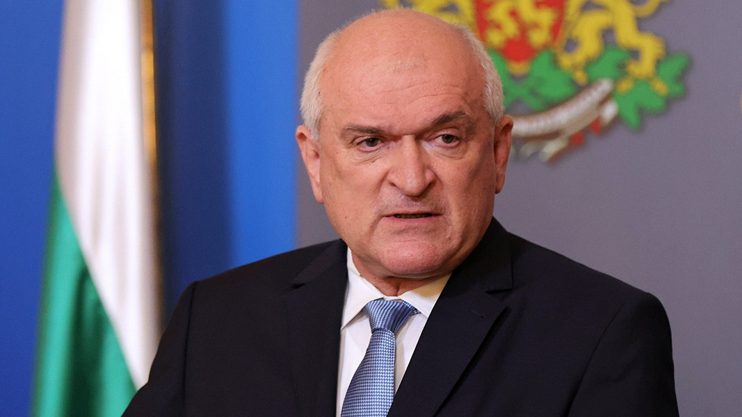 Главчев: Ще внесем бюджет с 3% дефицит, но сме готови да го оттеглим, ако рамката е застрашена
