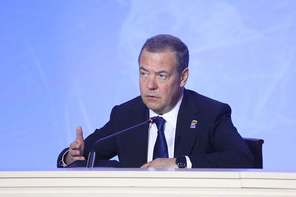 Дмитрий Медведев изобличи Доналд Тръмп в лъжа