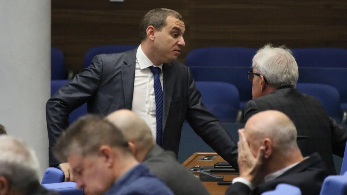 Депутат от БСП, който се опълчи срещу Пеевски и сие, повече няма да е депутат