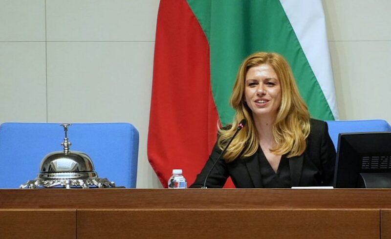 Върнаха ли се ГЕРБ и ДПС отново във властта чрез Доцова? (Документи)